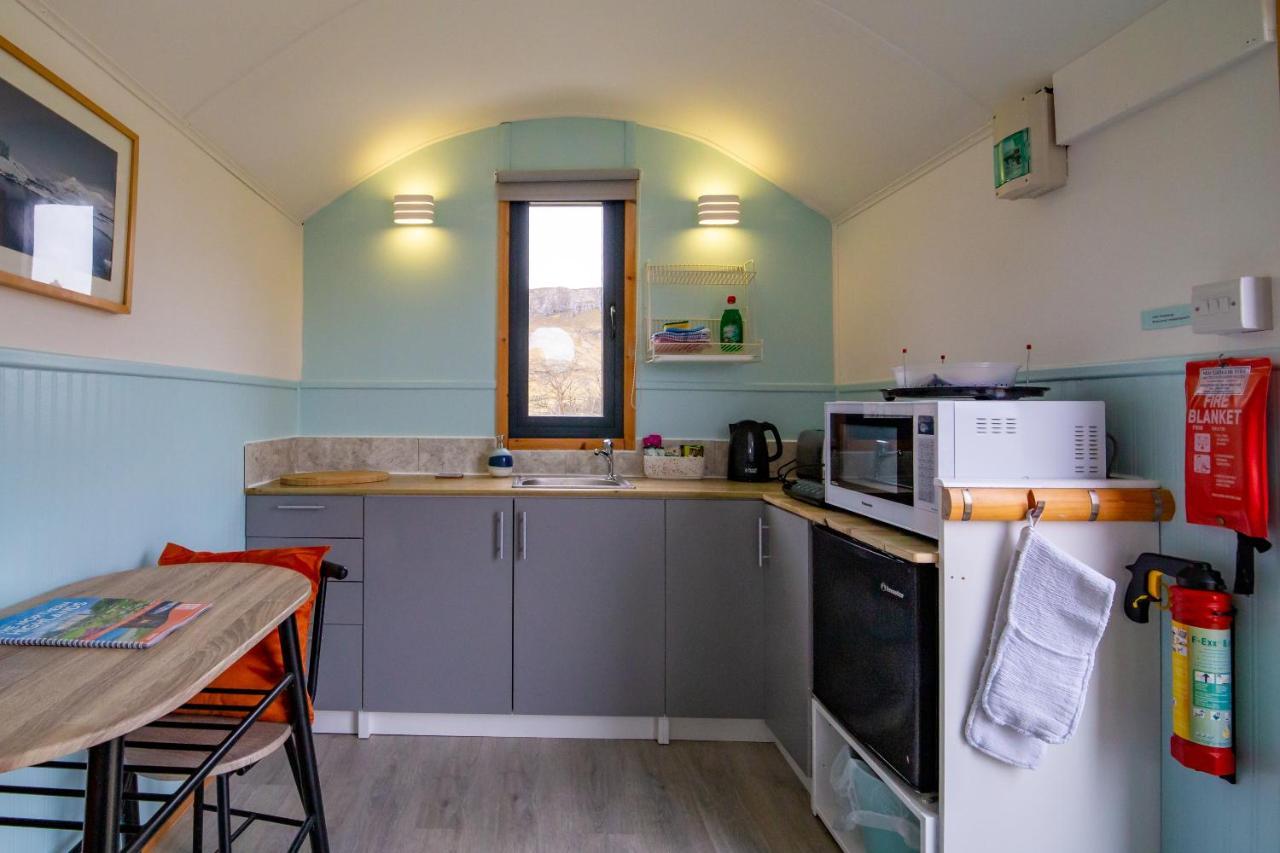 Inchnadamph Explorers Lodge 외부 사진