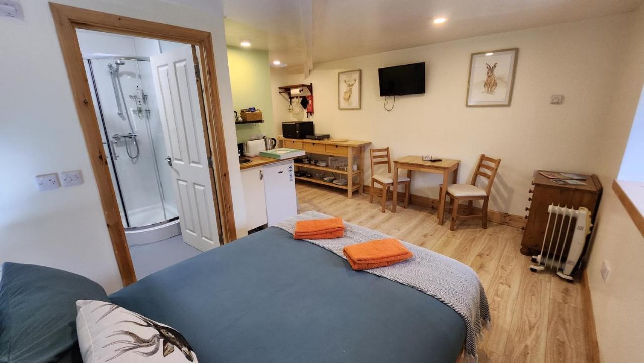 Inchnadamph Explorers Lodge 외부 사진