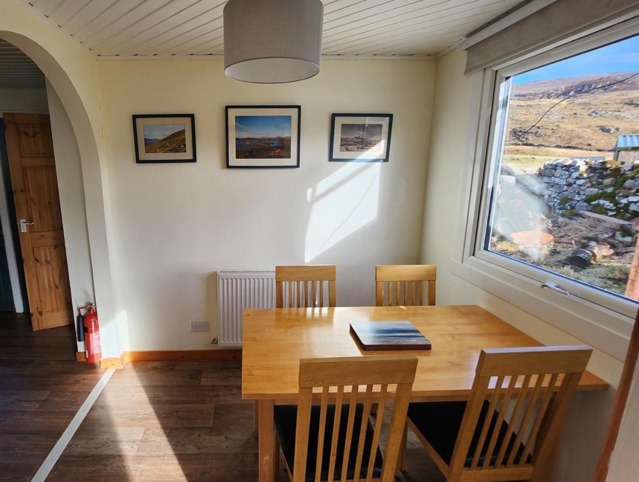 Inchnadamph Explorers Lodge 외부 사진
