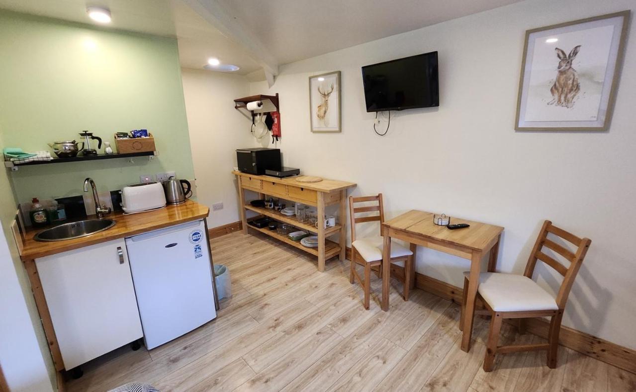 Inchnadamph Explorers Lodge 외부 사진