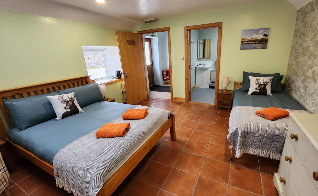 Inchnadamph Explorers Lodge 외부 사진